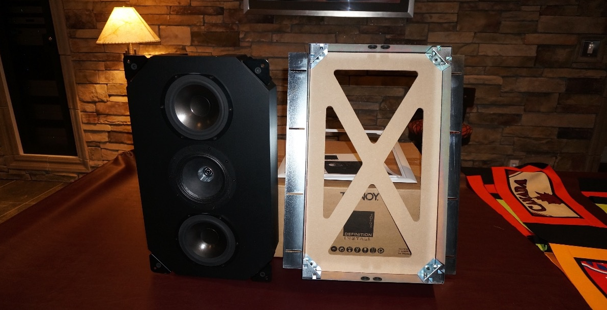 Dòng loa Tannoy Definition Install cao cap