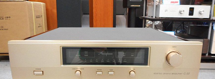 pre ampli Accuphase C-37 chuan