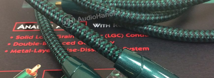 Day tin hieu AudioQuest Chicago Rivers chuan