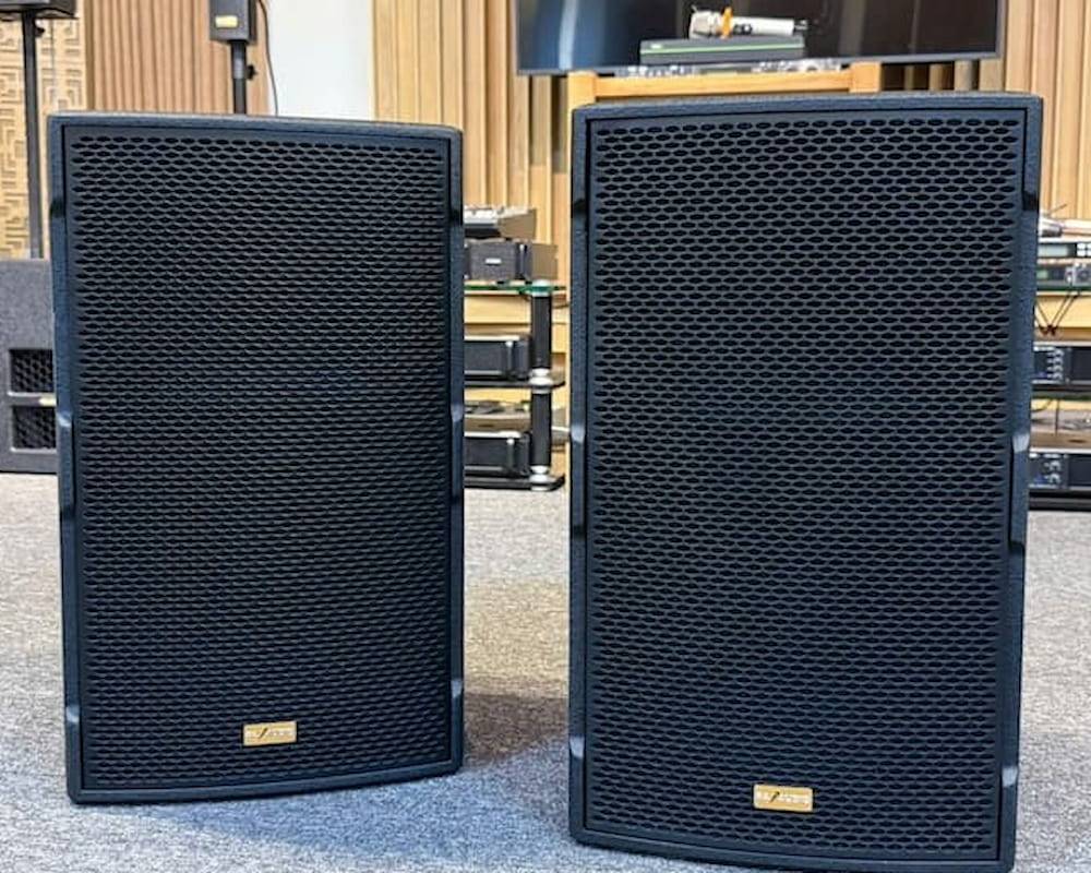 Hệ thống 2: Loa KJB-12, Sub LS15, Đẩy DA-4800, DSP-X8, Micro U-800